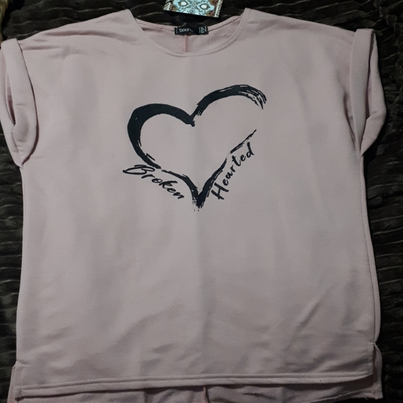Boohoo batwing broken hearted top - Picture 2 of 7